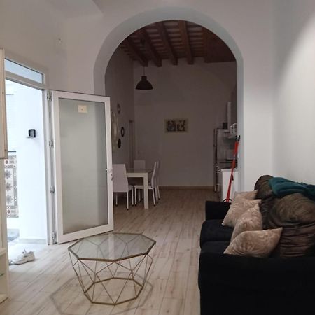Apartamento Veedor 19 Dias Y Muchas Noches Cadiz Exterior photo